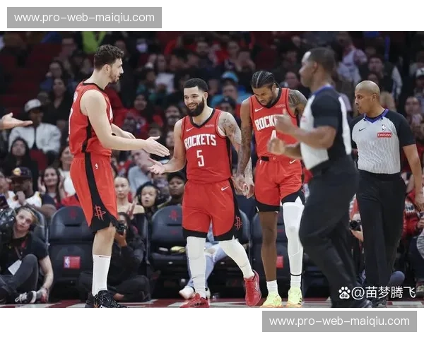 逆天改命的48分钟：重温火箭vs快船G6全场录像，看那场击碎逻辑的红色神迹